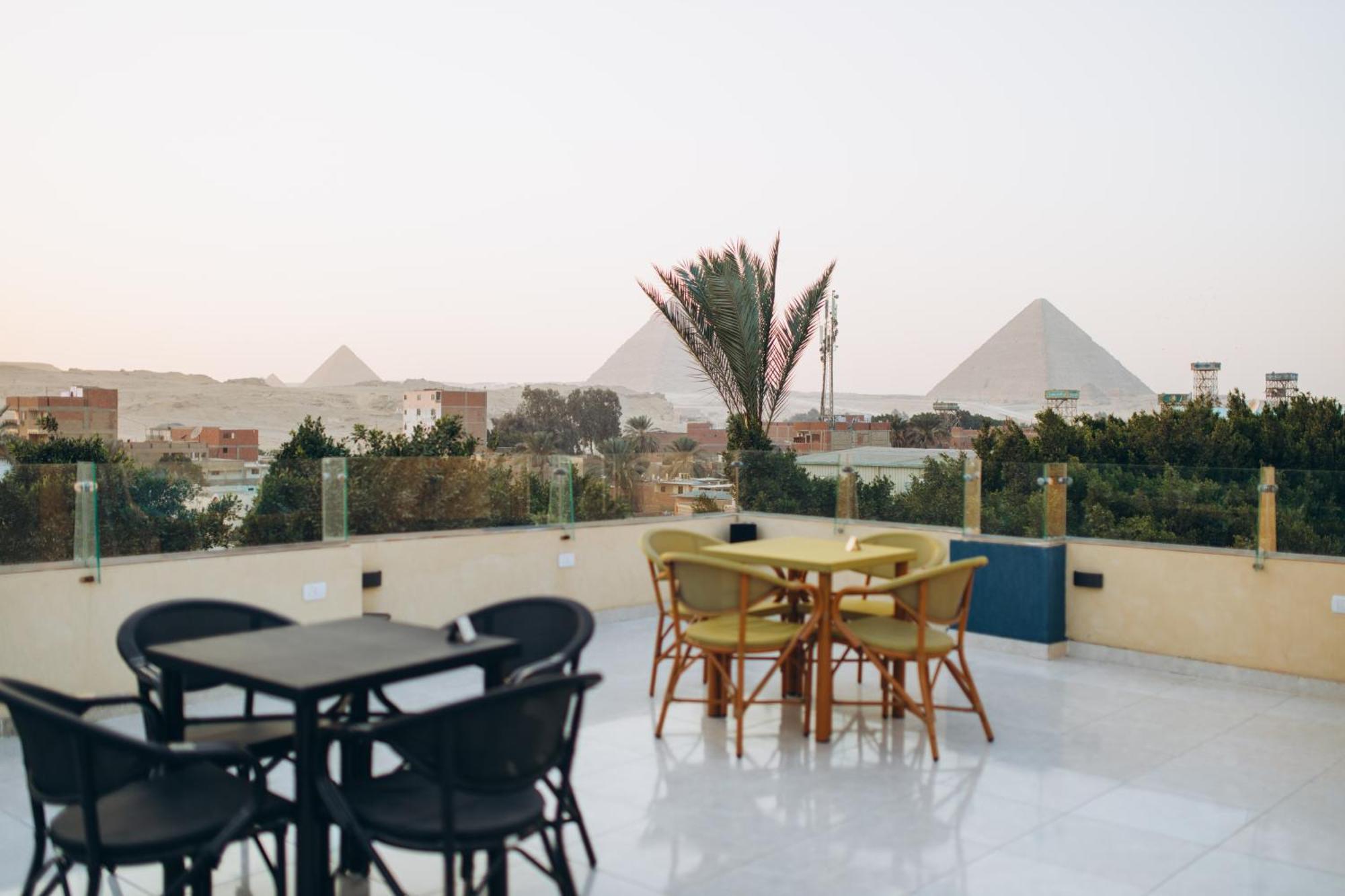 Regent Pyramids View Hotel Kafret el-Gabal Eksteriør billede
