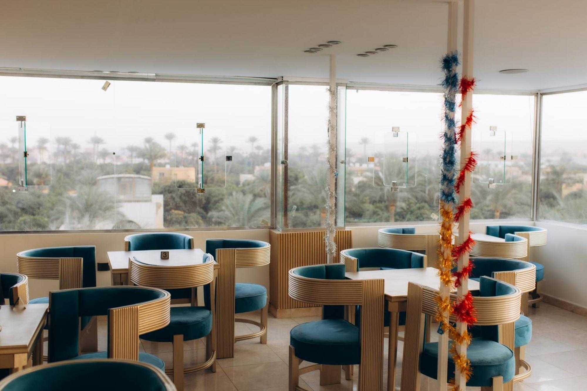 Regent Pyramids View Hotel Kafret el-Gabal Eksteriør billede