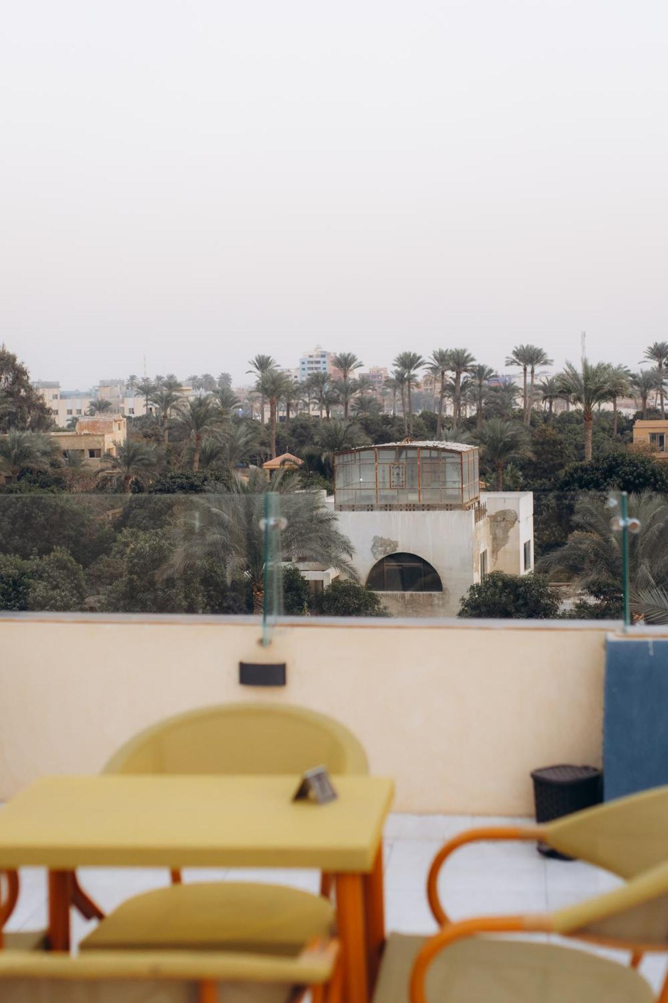 Regent Pyramids View Hotel Kafret el-Gabal Eksteriør billede
